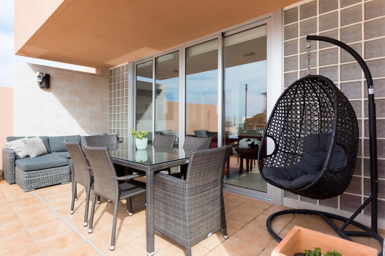 Hébergement de vacances Modern House With Private Swimming Pool *