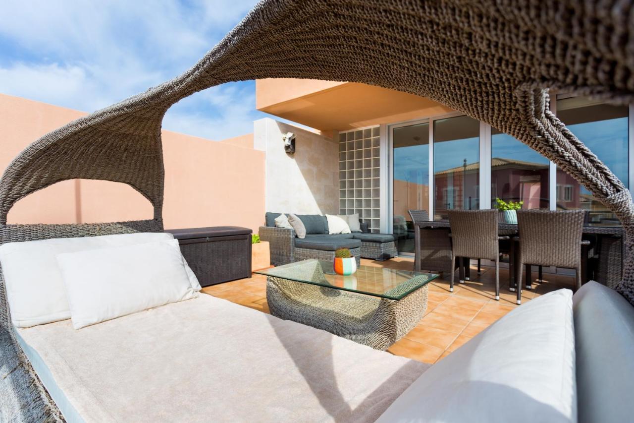 Modern House With Private Swimming Pool